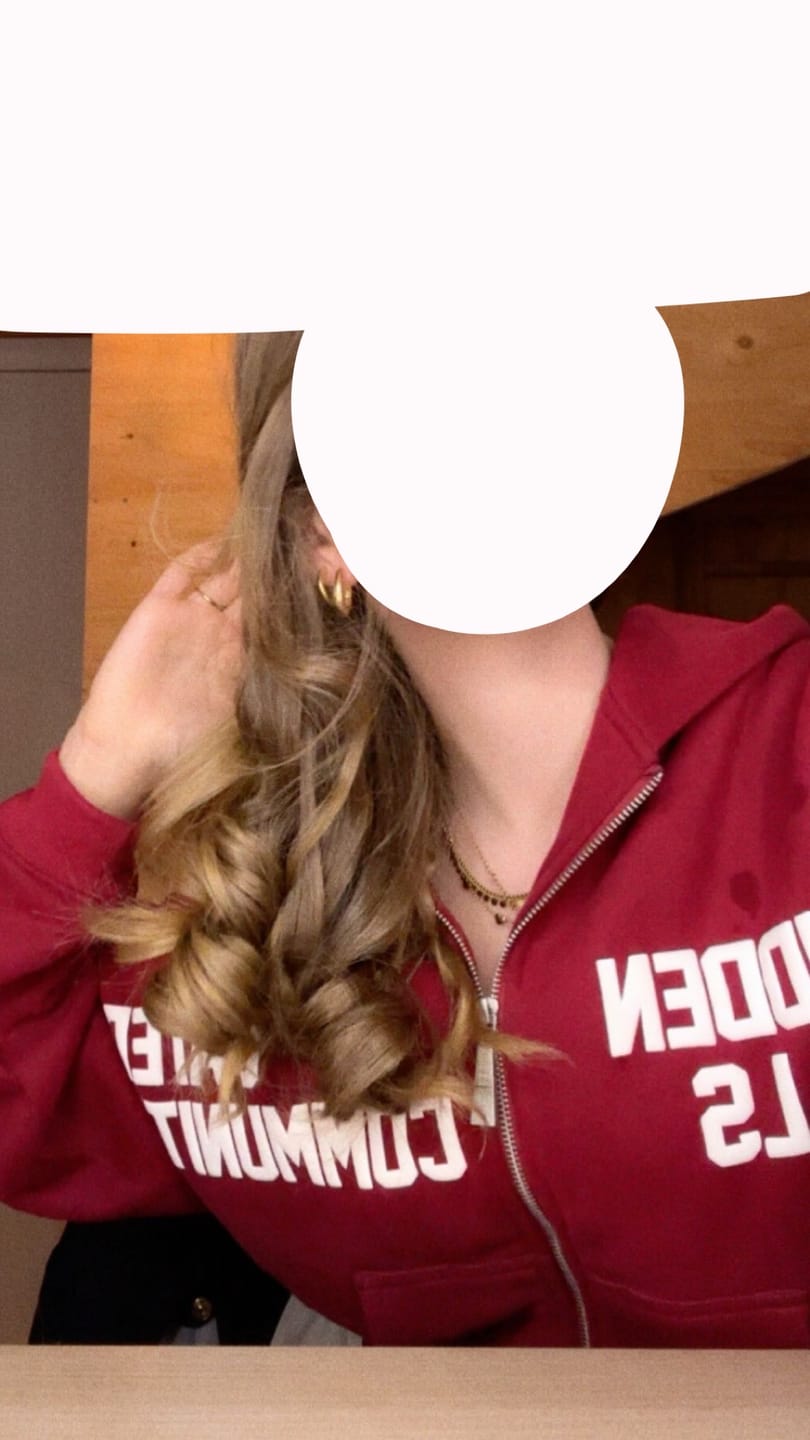 Customer photo review of GATED COMMUNITY ZIP HOODIE BURGUNDY
