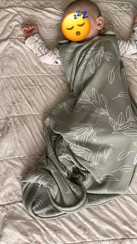Reviewer's baby sleeping soundly in the patterned Birch Gray 4 Season Baby Sleep Bag.