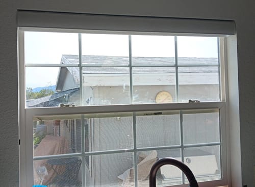Customer photo review of SmartWings Motorized Roller Shades 100% Blackout Linen