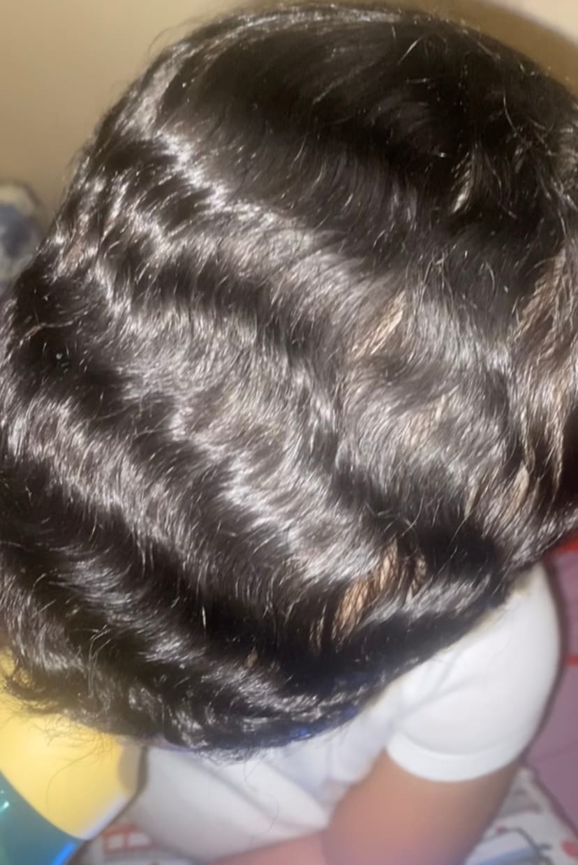 Customer photo review of Strawberry Lemonade Shampoo Bar