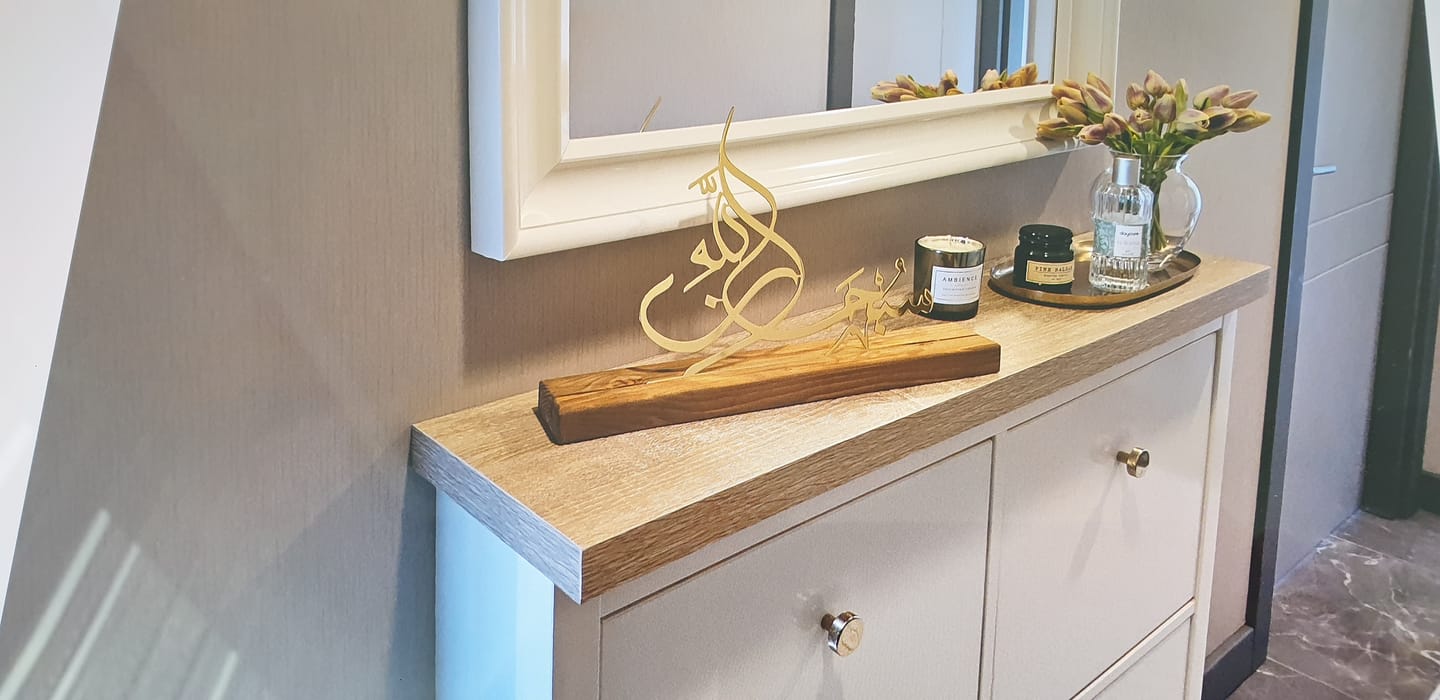 Customer photo review of Sübhanallah Elhamdülillah Allahu Ekber Ahşap Standlı Metal Masaüstü Dekor