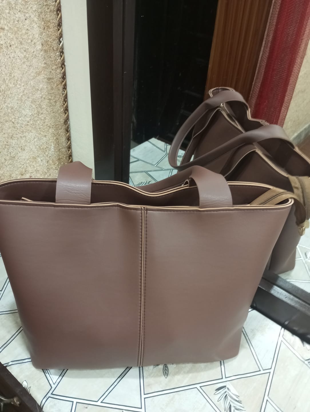 Customer photo review of Portland Tote Expresso