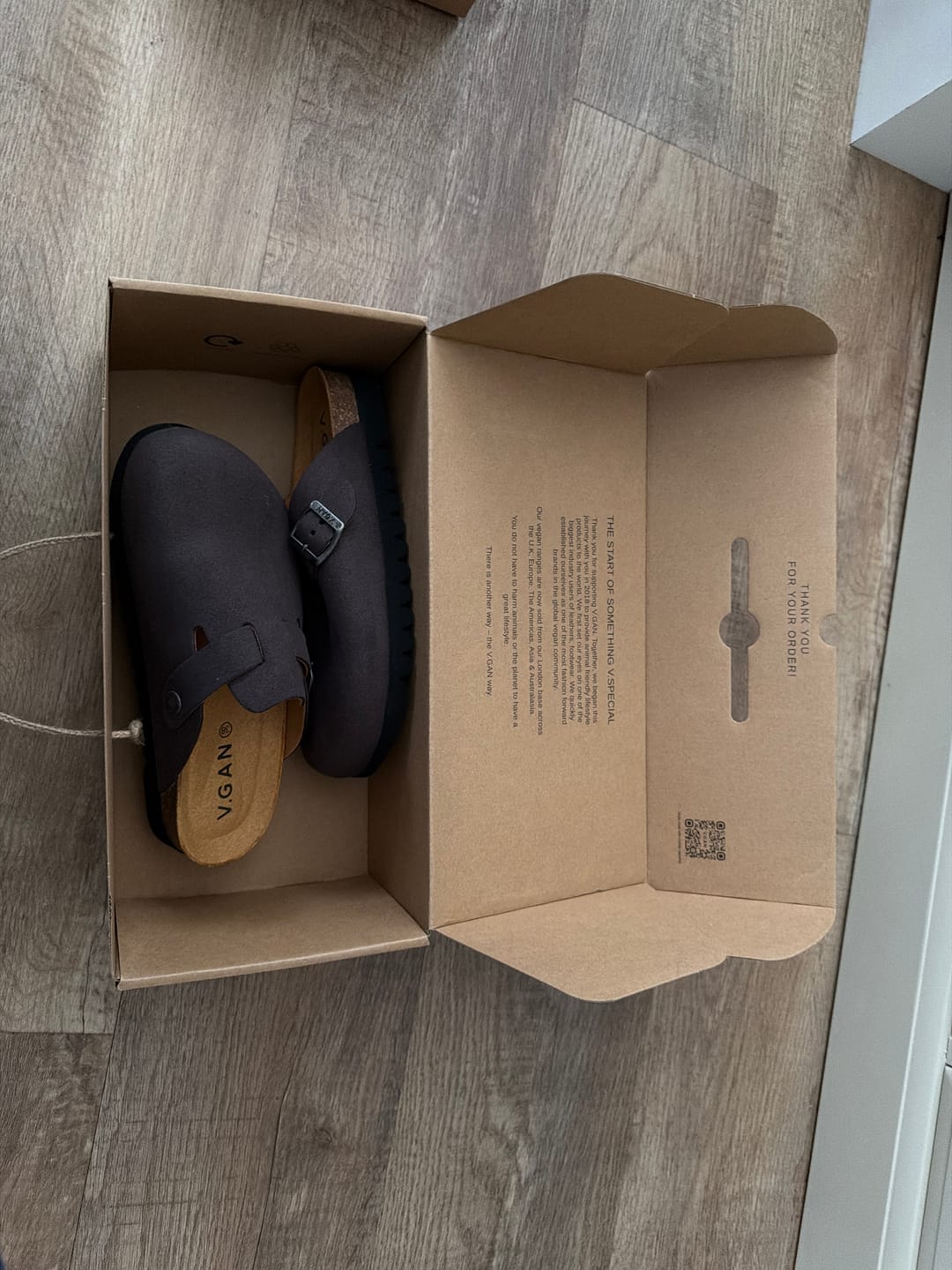Customer photo review of Taro Comfort Soft Footbed Shoes