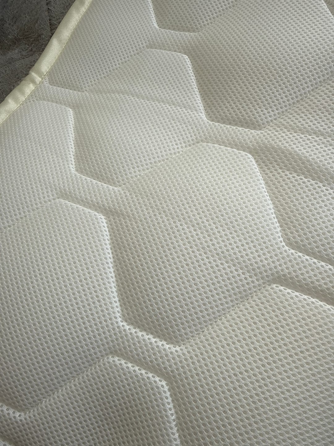 Customer photo review of SLEEP HEXAGON　上位版ホルミシスベッドパッド