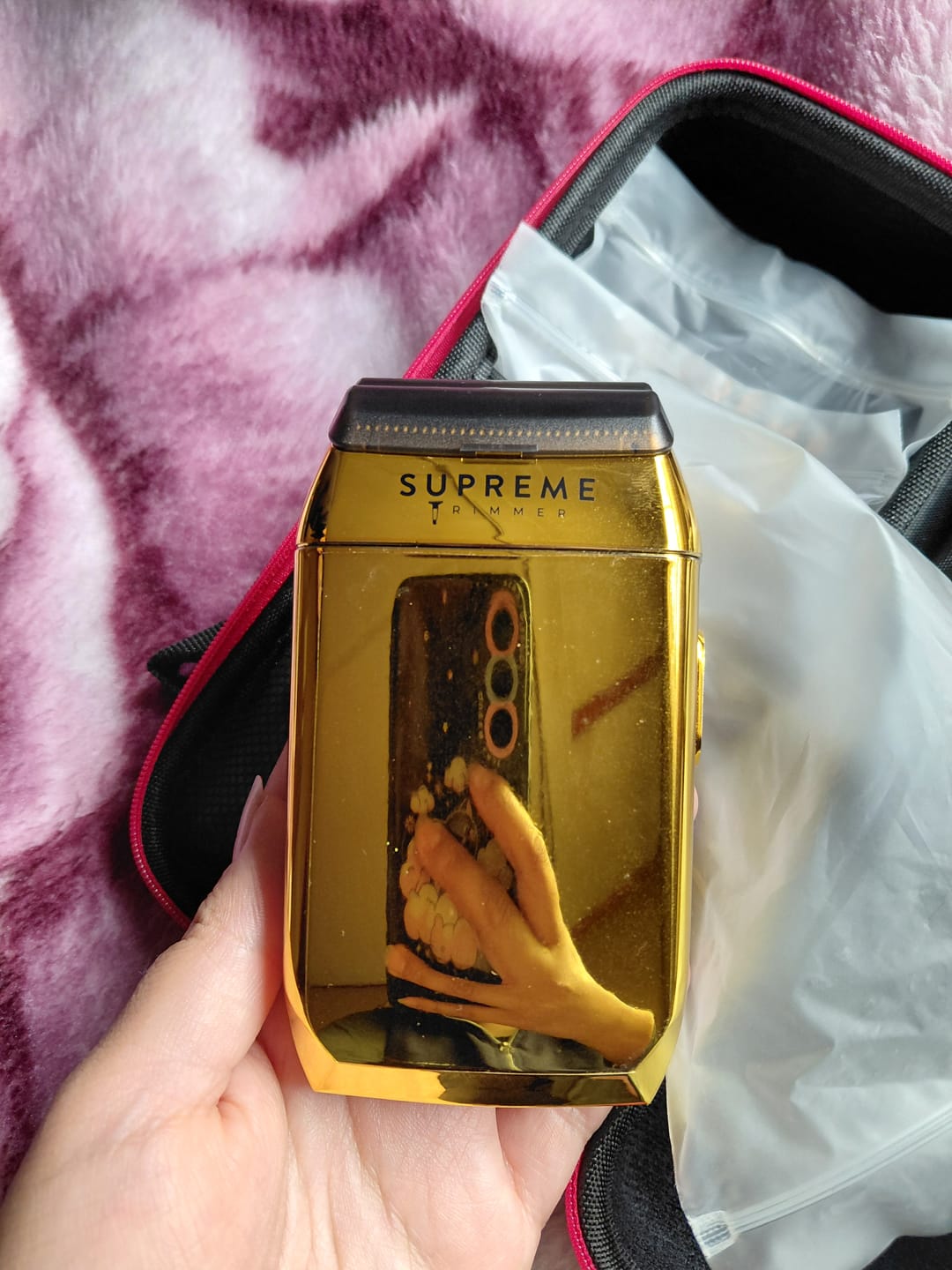 Customer photo review of Shaver Supreme Trimmer Crunch Gold [PREVENTA]