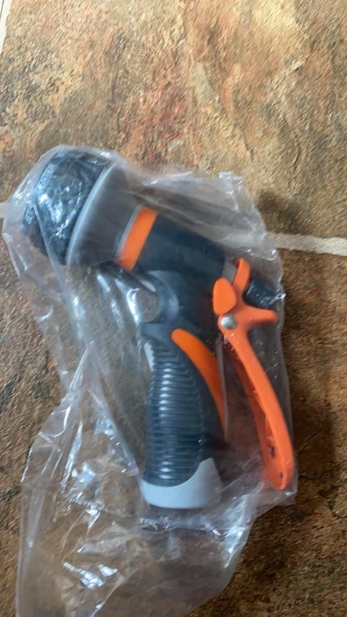 Customer photo review of Garten-Handbrause 8-in-1 – Rutschfest & Vielseitig