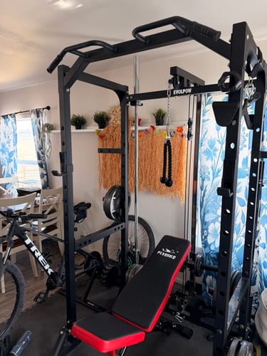 Customer photo review of EVOLPOW P2A Brute All-in-One Power Rack Home Gym - For Beginner