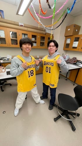 Customer photo review of Le Sserafim Basketball Jersey