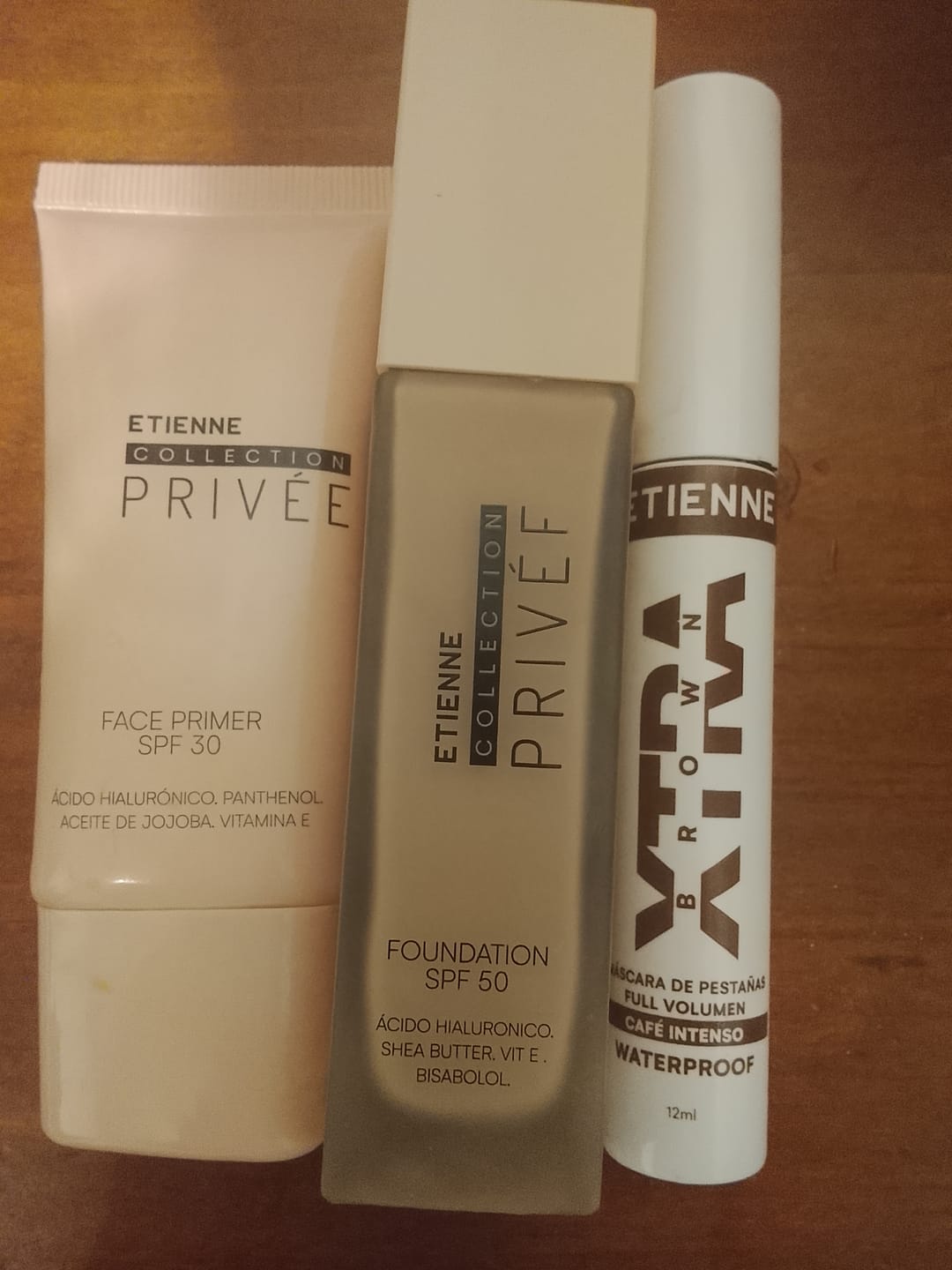 Customer photo review of Mascara de Xtra Brown Super Waterproof