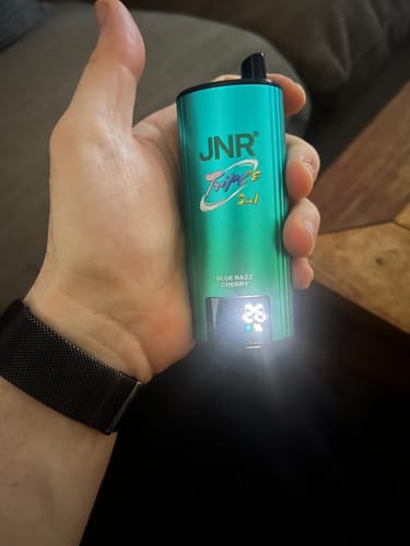 Customer photo review of JNR - Triple  110K - Puff Jetable / Vape Disposable 2% Nicotine - Triple Saveurs