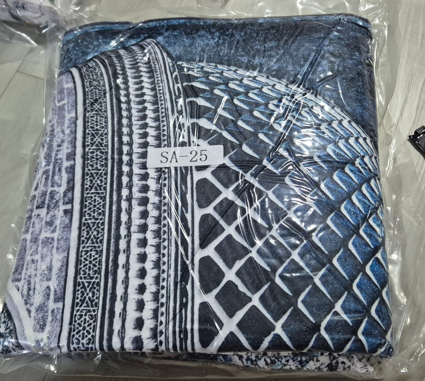 Customer photo review of Crystal Dome  Padded Prayer Mat