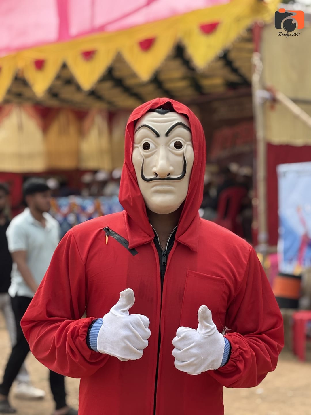 Customer photo review of Fancydresswale Money Heist Costume for La Casa De Papel with Mask for Adults, free size