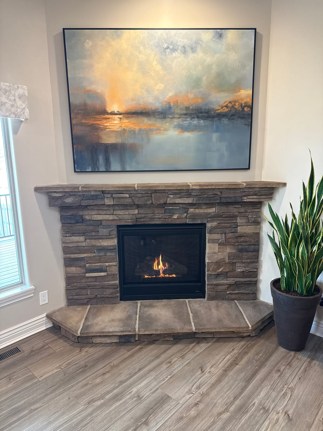 Customer photo review of Abstract Wall Art #VA002