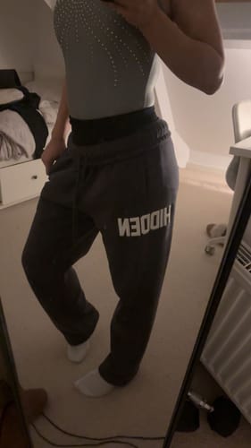Customer photo review of GATED COMMUNITY STRAIGHT LEG SWEATPANTS DARK GREY