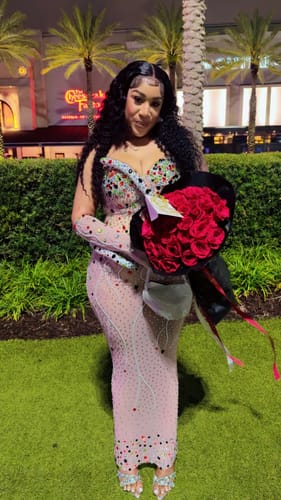 Customer photo review of Red Rose Bouquet