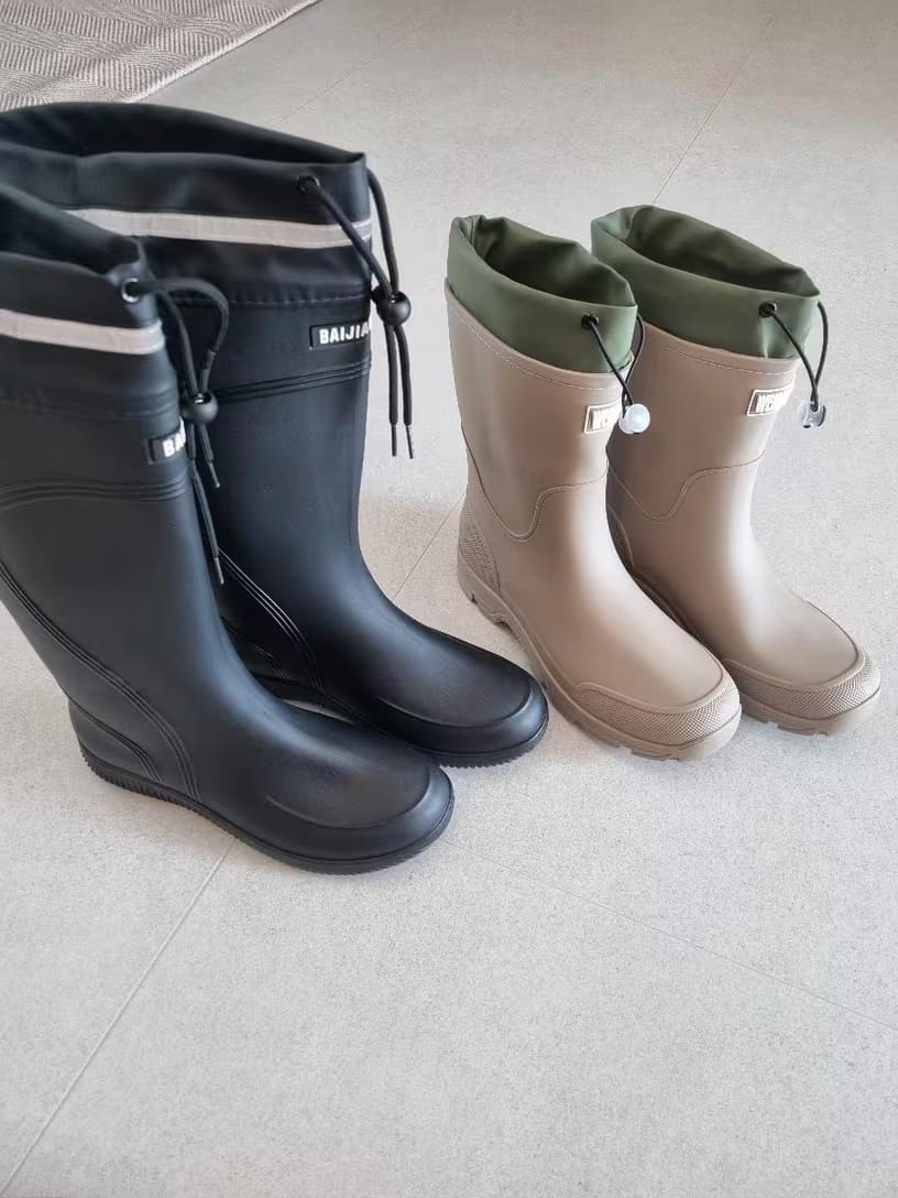 Customer photo review of Waterdichte Outdoor Regenlaarzen Unisex – Antislip & Duurzaam PVC
