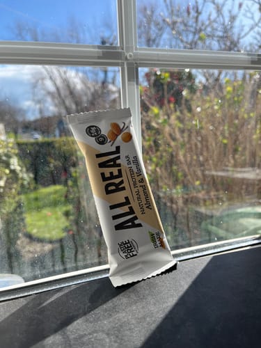 Customer photo review of Almond Vanilla Protein Bar 50g x 12 bars