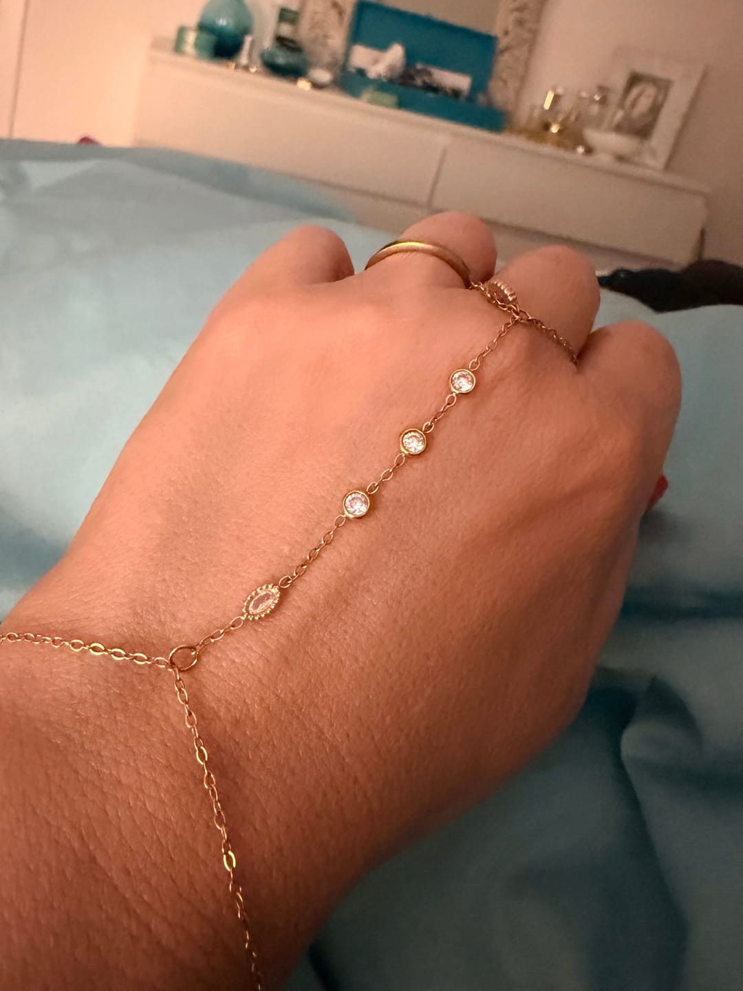 Customer photo review of HALO. Hand chain