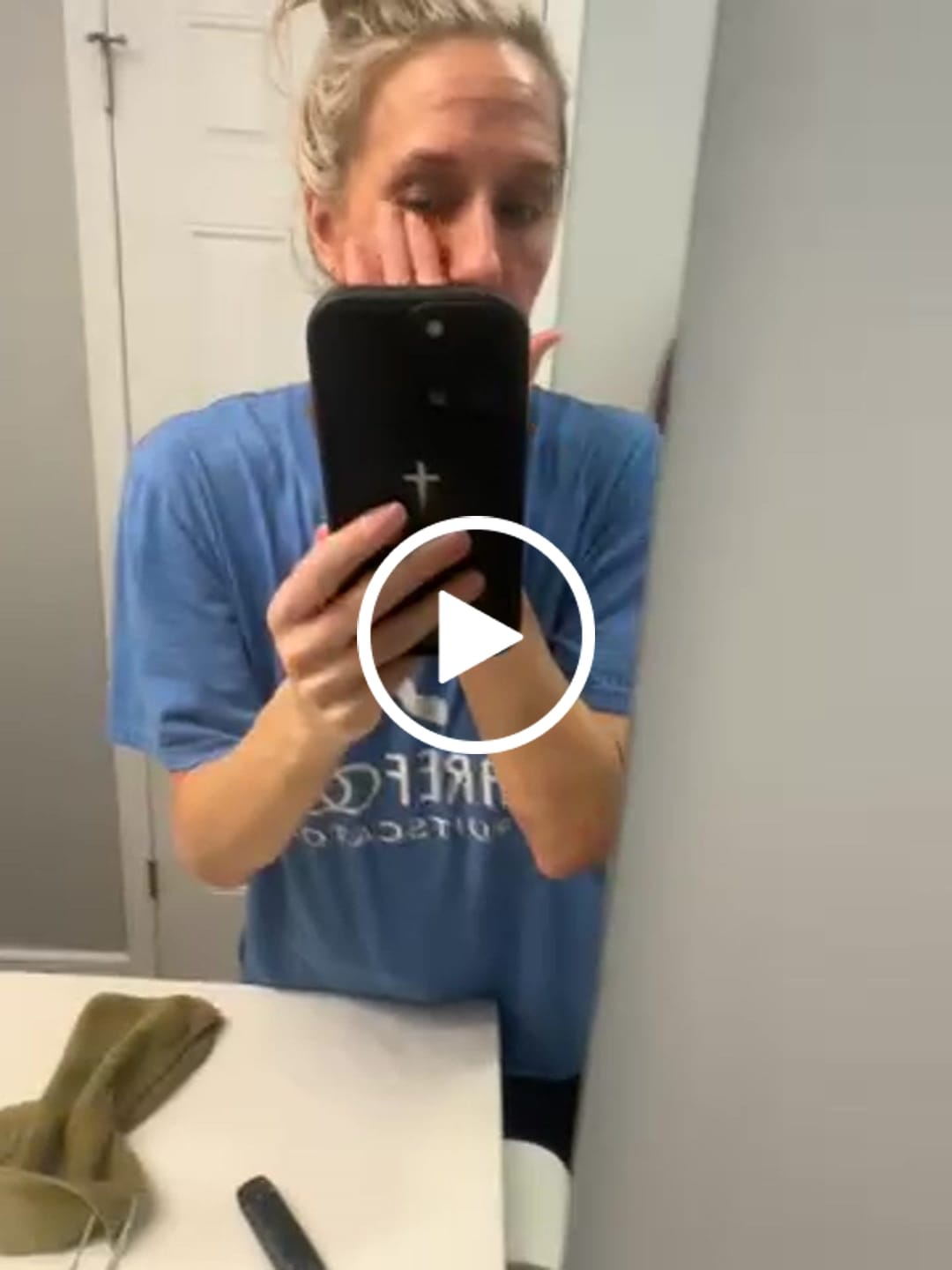 Customer video review of DIVINE9 Facial Serum