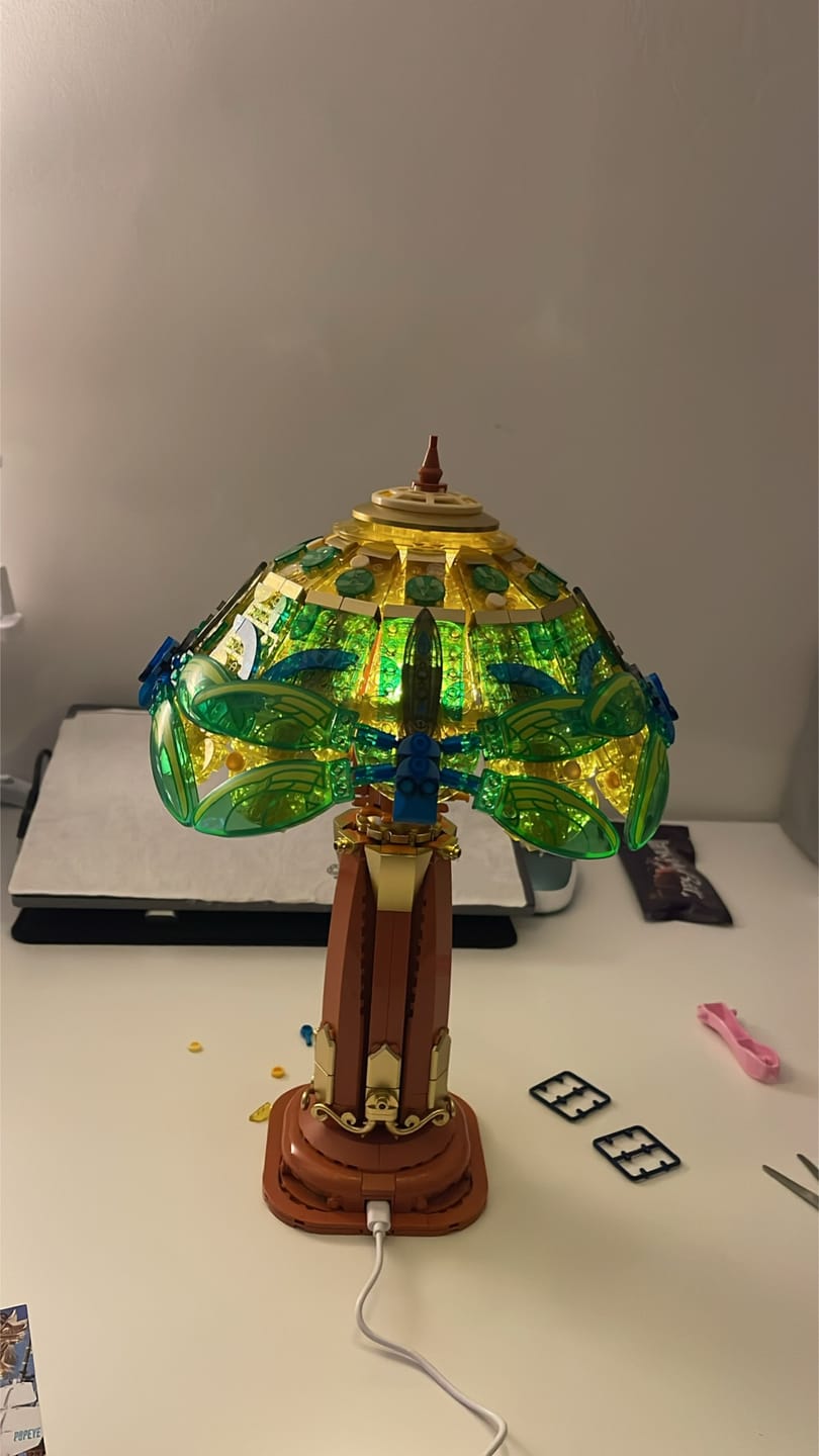 Customer photo review of Pantasy Stained Glass Table Lamp 85042