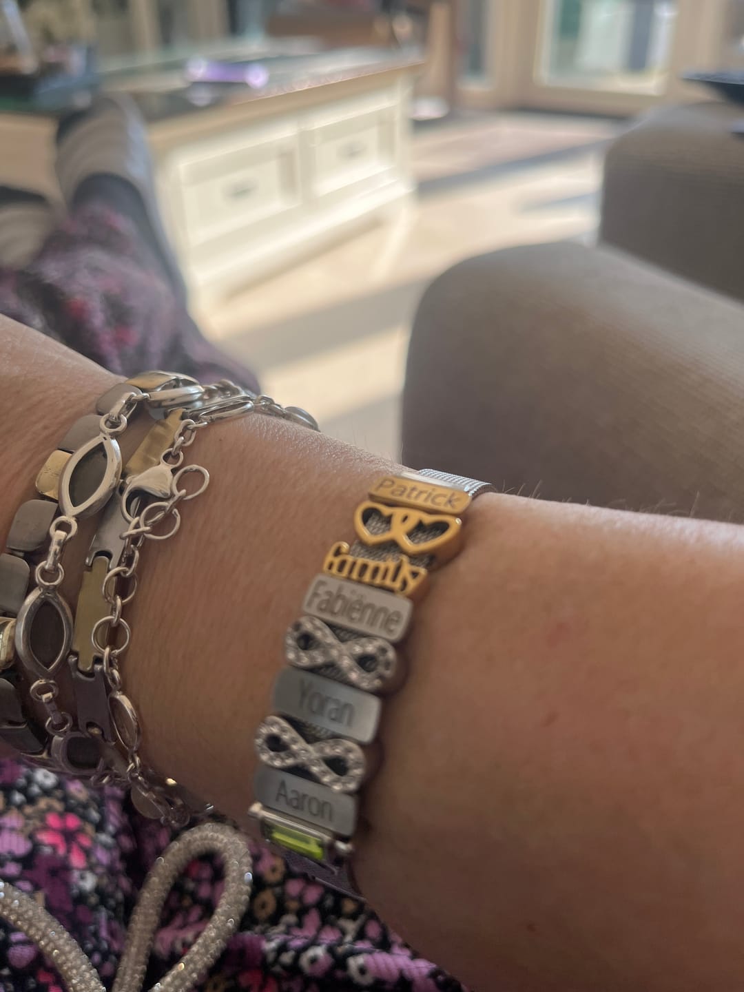 Customer photo review of Mesh charm family gold