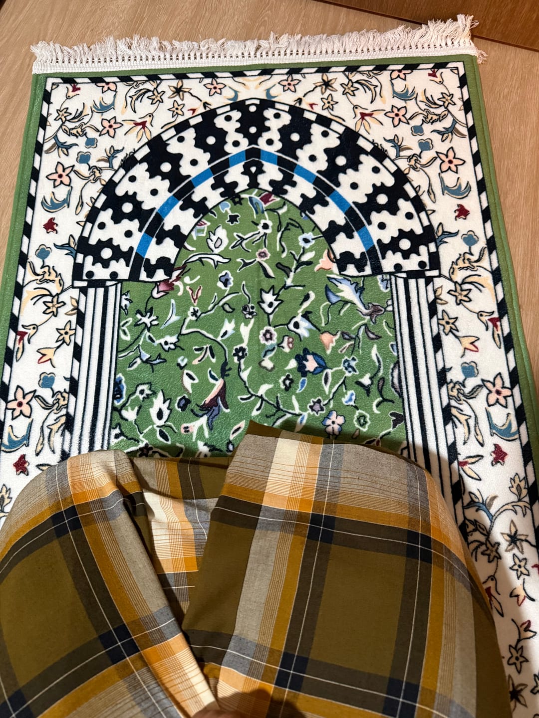 Customer photo review of Minbar Al Rawda Padded Prayer Mat