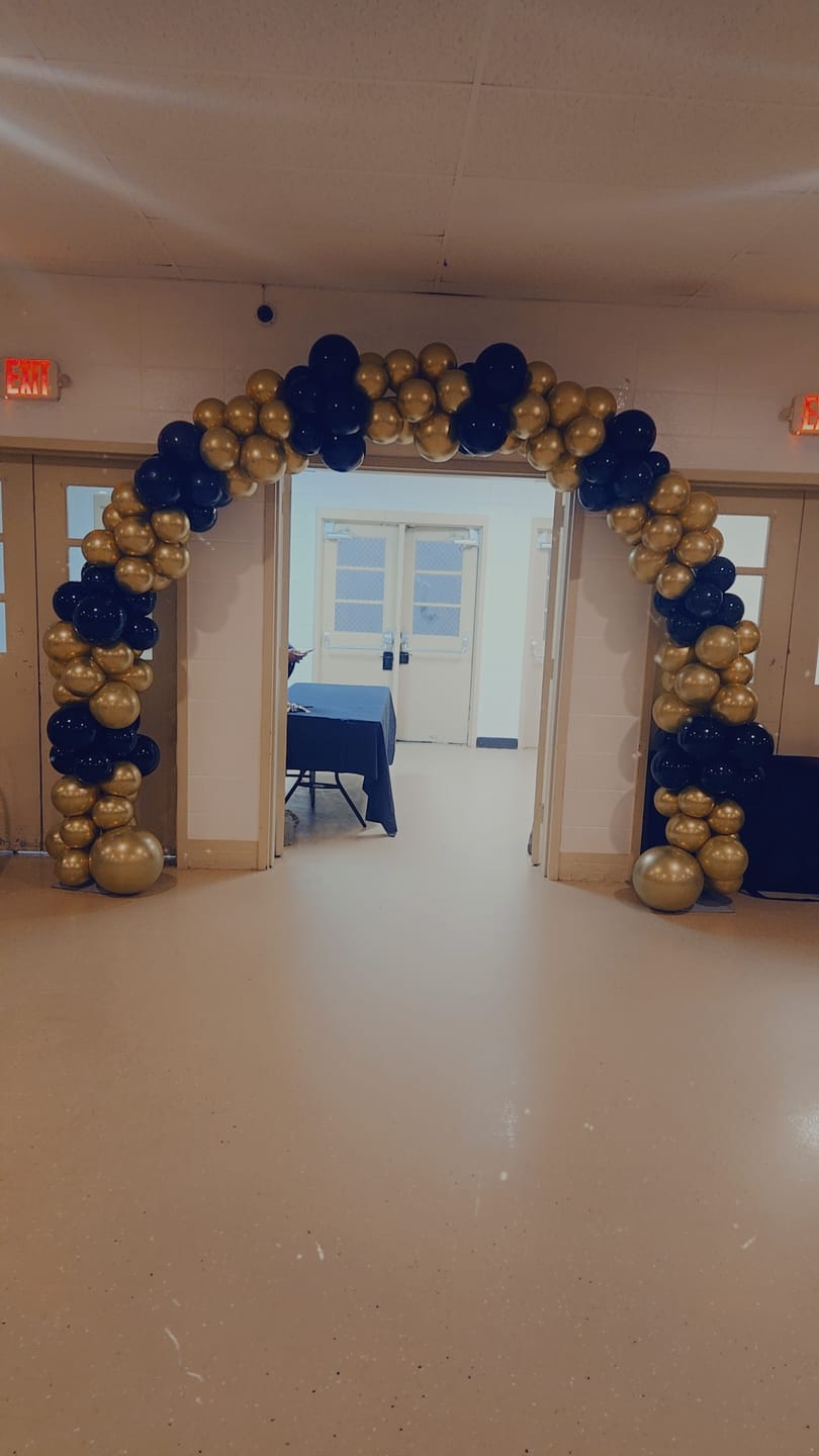 Customer photo review of 10x8 Ft Aluminum Balloon Arch Frame Wedding Arch Stand
