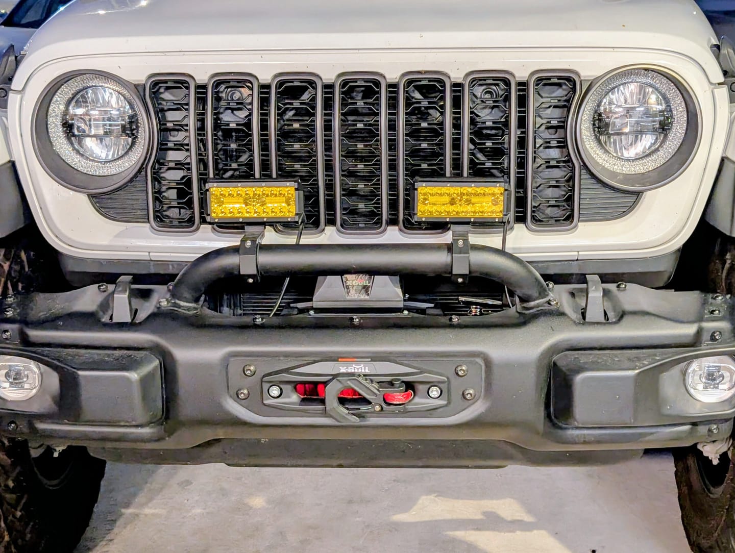 Customer photo review of X-BULL Electric Winch XPV 13500 LBS 12V Synthetic Rope SUV Jeep Truck 4WD