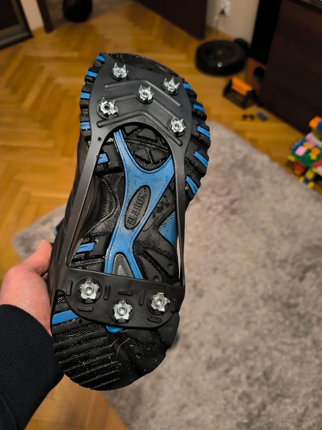 Customer photo review of Anti-Slip Schoen Spikes – Veilige Grip op IJs & Sneeuw
