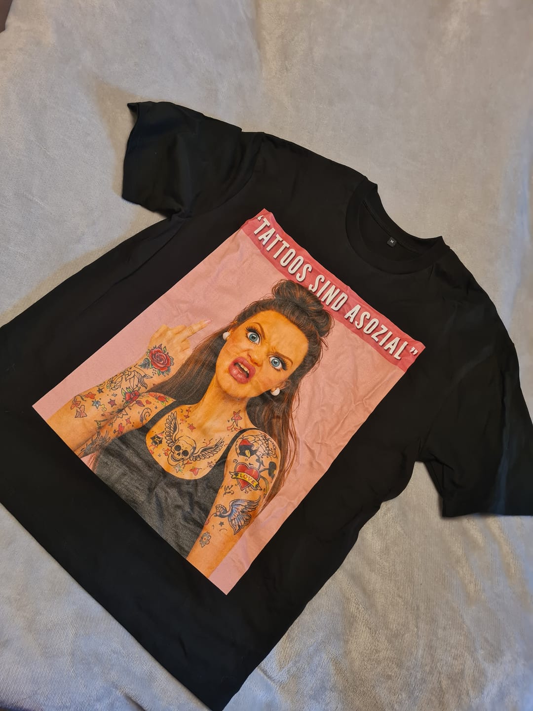 Customer photo review of Asozial - Premium Shirt