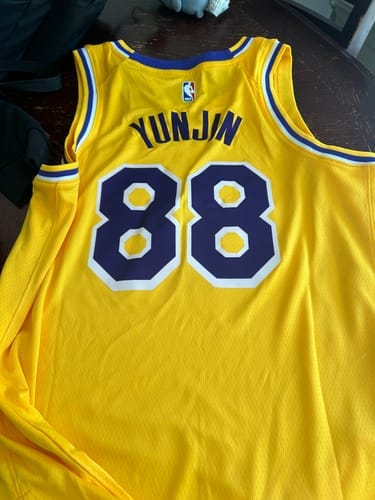 Customer photo review of Le Sserafim Basketball Jersey