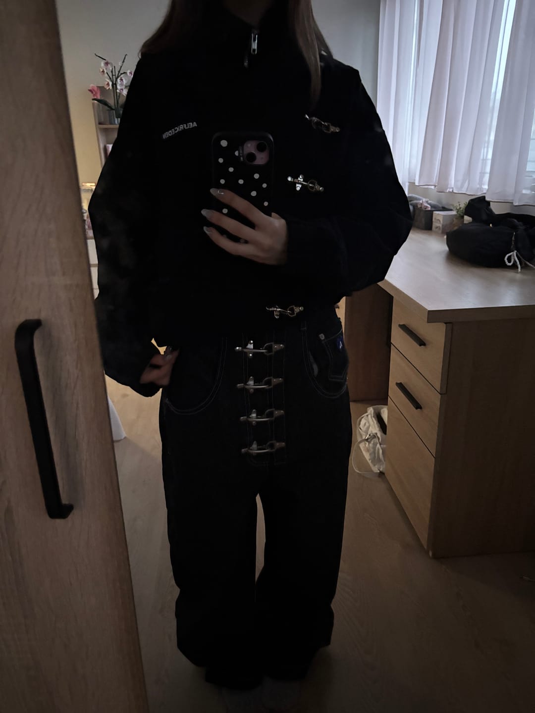 Customer photo review of Aelfric Eden Metal Button Raw Baggy Barrel Jeans