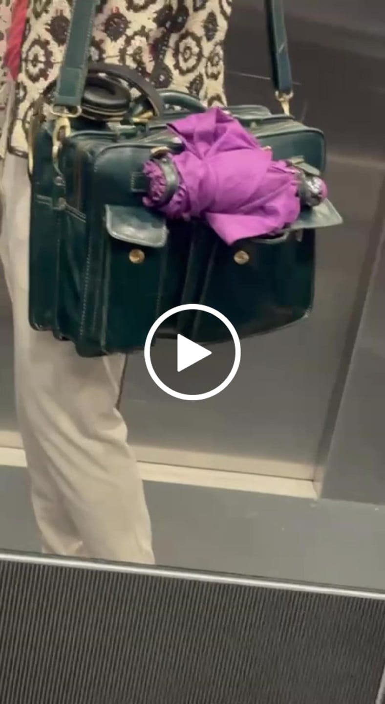 Customer video review of Tuscany Italian Leather Briefcase, Green