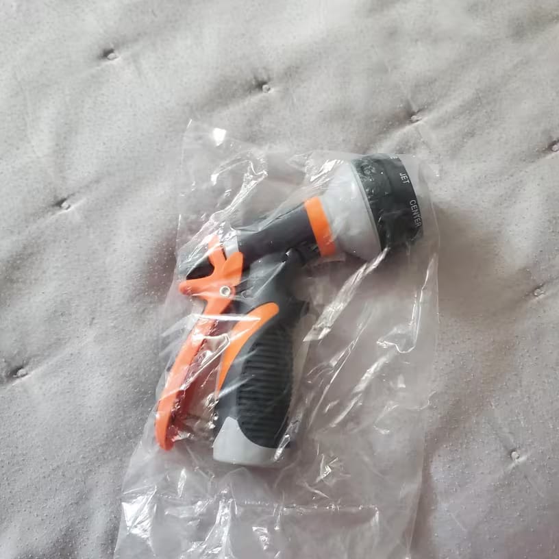 Customer photo review of Garten-Handbrause 8-in-1 – Rutschfest & Vielseitig