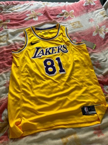 Customer photo review of Le Sserafim Basketball Jersey