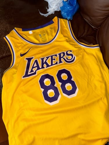 Customer photo review of Le Sserafim Basketball Jersey