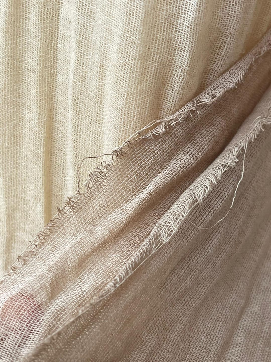 Customer photo review of Gauze Crinkle Cotton Fabric By The Meter/80 GSM/ Wide Width: 180 cm