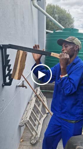 Customer video review of BraaiPlank™ Wall Mounted Wood Kindling Splitter