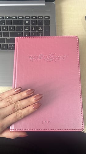 Customer photo review of Fairy Dust - Short Almond - 30 Adet Takma Tırnak