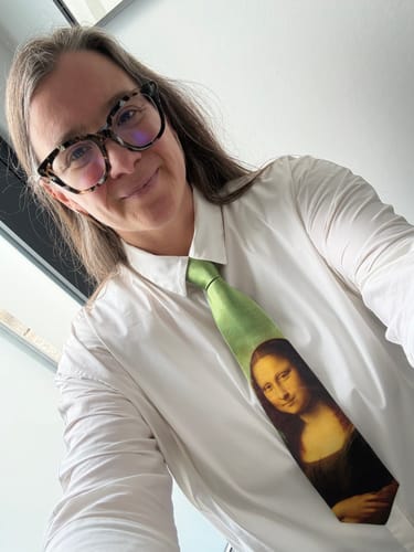 Customer photo review of The Mona Lisa Tie