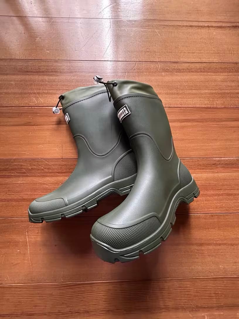 Customer photo review of Waterdichte Outdoor Regenlaarzen Unisex – Antislip & Duurzaam PVC