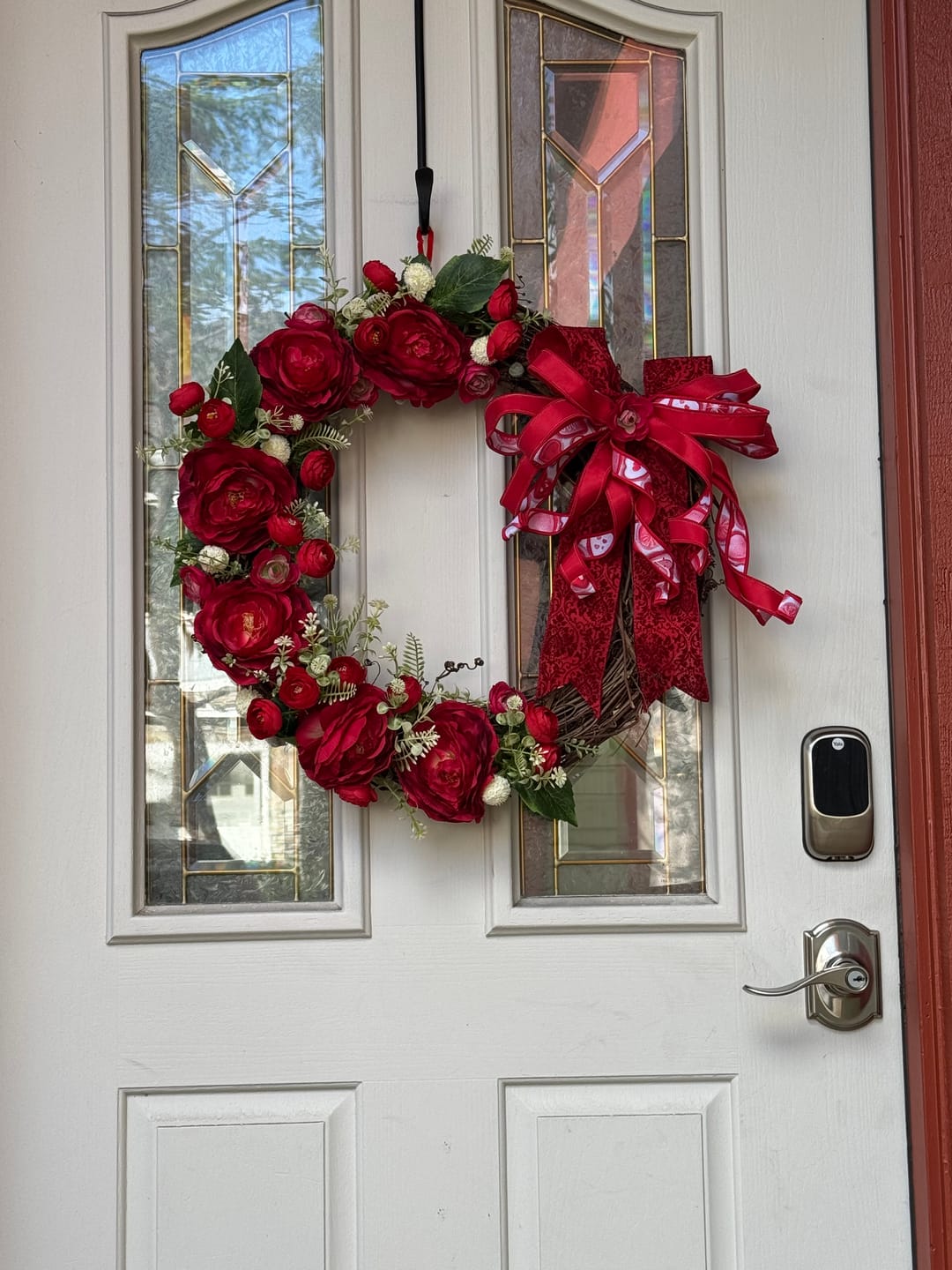 Customer photo review of 18" Round Grapevine Wreath - DECOE-038