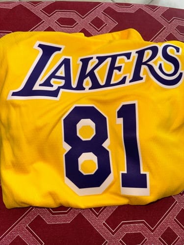 Customer photo review of Le Sserafim Basketball Jersey