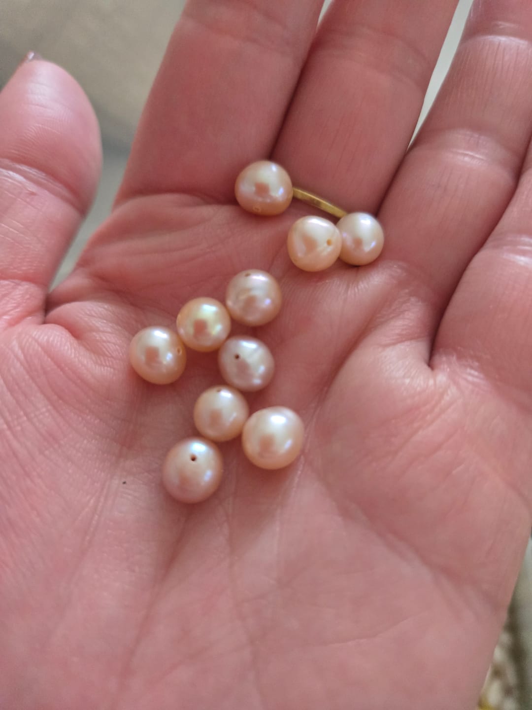 Customer photo review of 6-7mm Natural Pink Potato Freshwater Pearl Strands,15.5 inch, about 60 beads,0.6mm hole