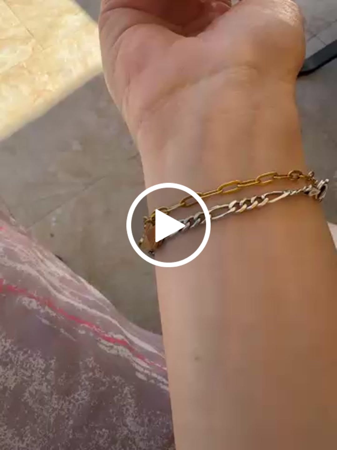 Customer video review of Pulsera Alianza - Personalizado
