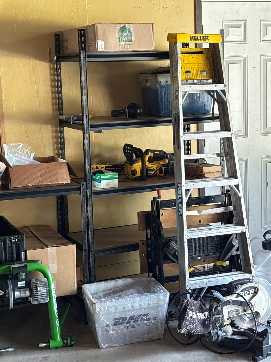 Customer photo review of Reibii 5-Tier 40" W Metal Shelving for Garage, 2500lbs Heavy Duty Storage Shelves, Adjustable Shelf for Closet, Warehouse, Commercial