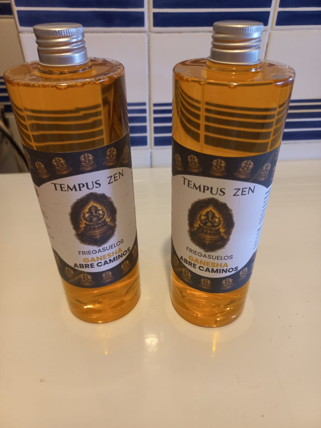 Customer photo review of Friegasuelos Esotérico Ganesha para Abrir Caminos || Aroma Coco