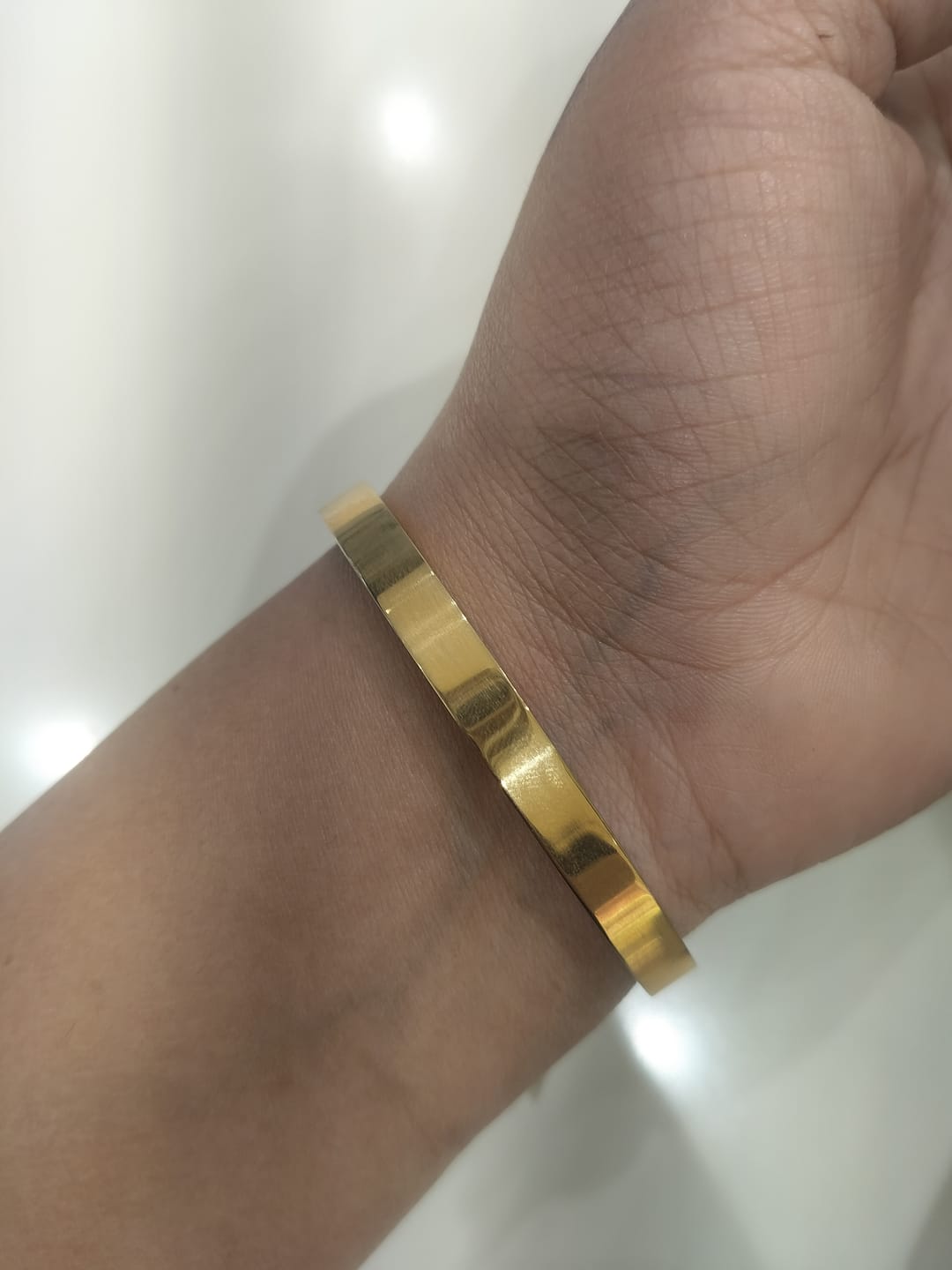 Customer photo review of Plain Stackable Bangle Bracelet |4MM