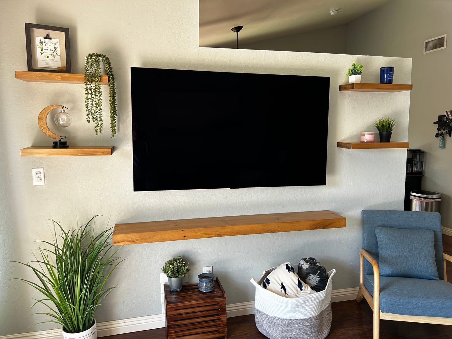 Customer photo review of Modern 3" Thick Floating Shelves