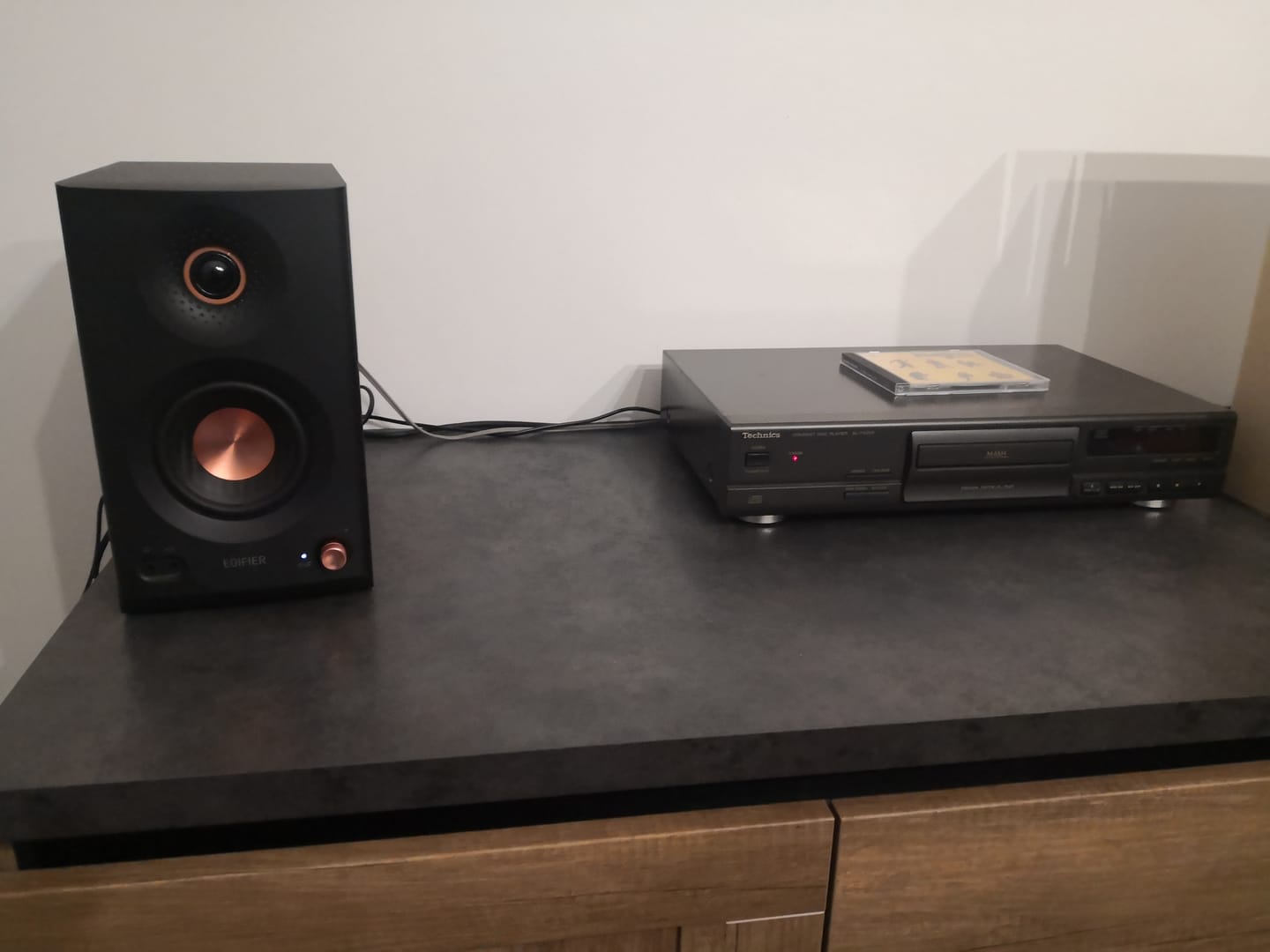 Customer photo review of MR5 Tri-Amped Powered Studio Monitor Speakers